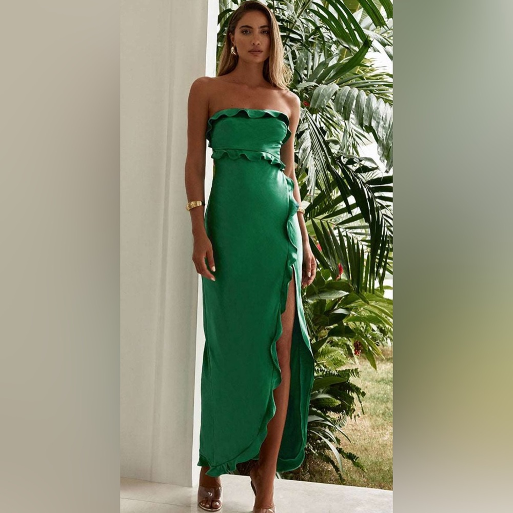 Runaway the label green maxi dress - NEVER WORN